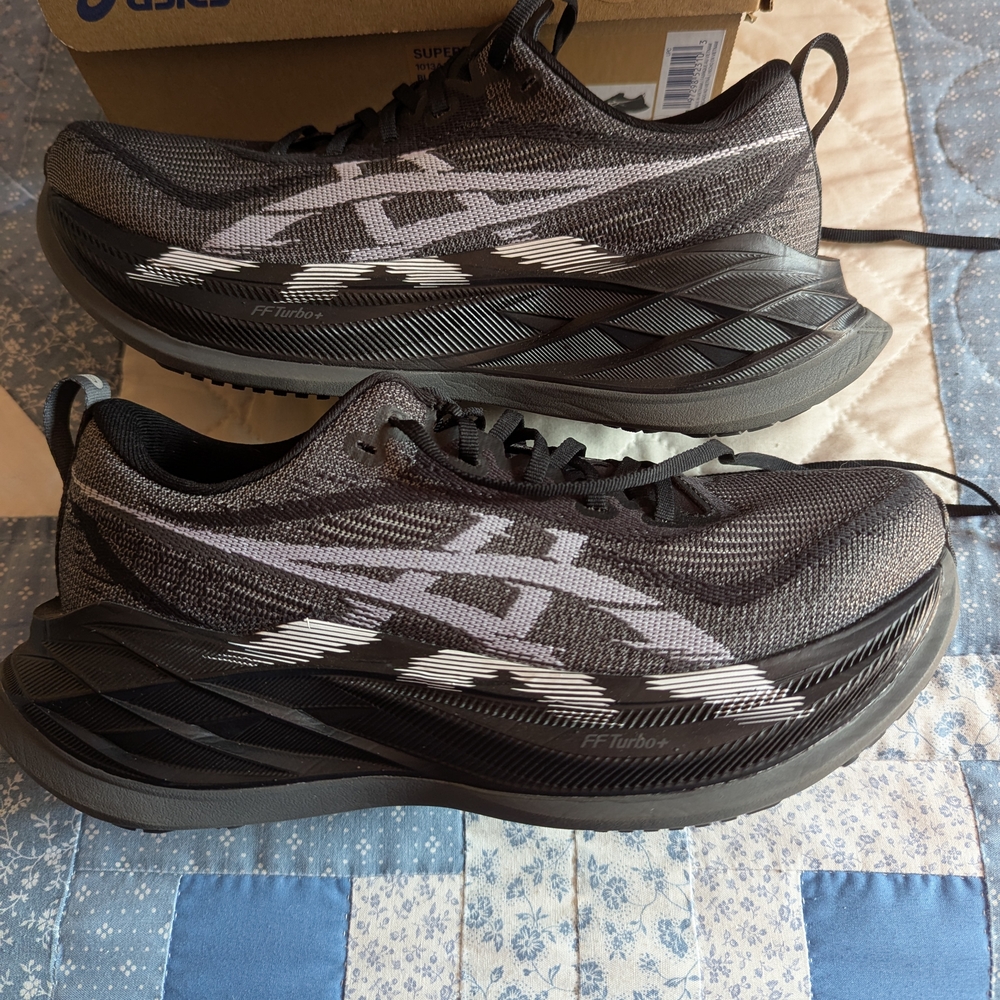 Asics Superblast 2 Size 8.5 Women's
